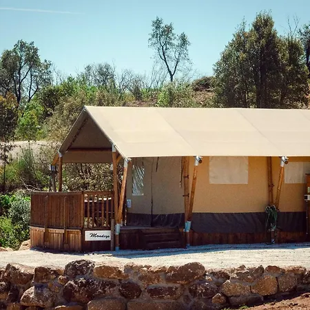 Quinta Dos Corgos Alojamento de Acomodação e Pequeno-almoço Tábua
