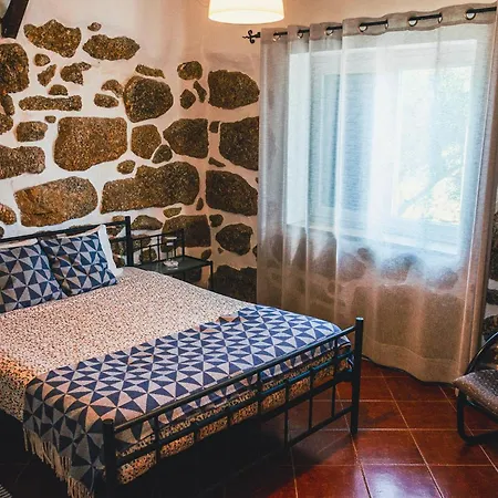 Quinta Dos Corgos Bed and Breakfast Tábua