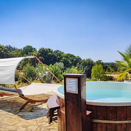 Bed and Breakfast Quinta Dos Corgos 4*